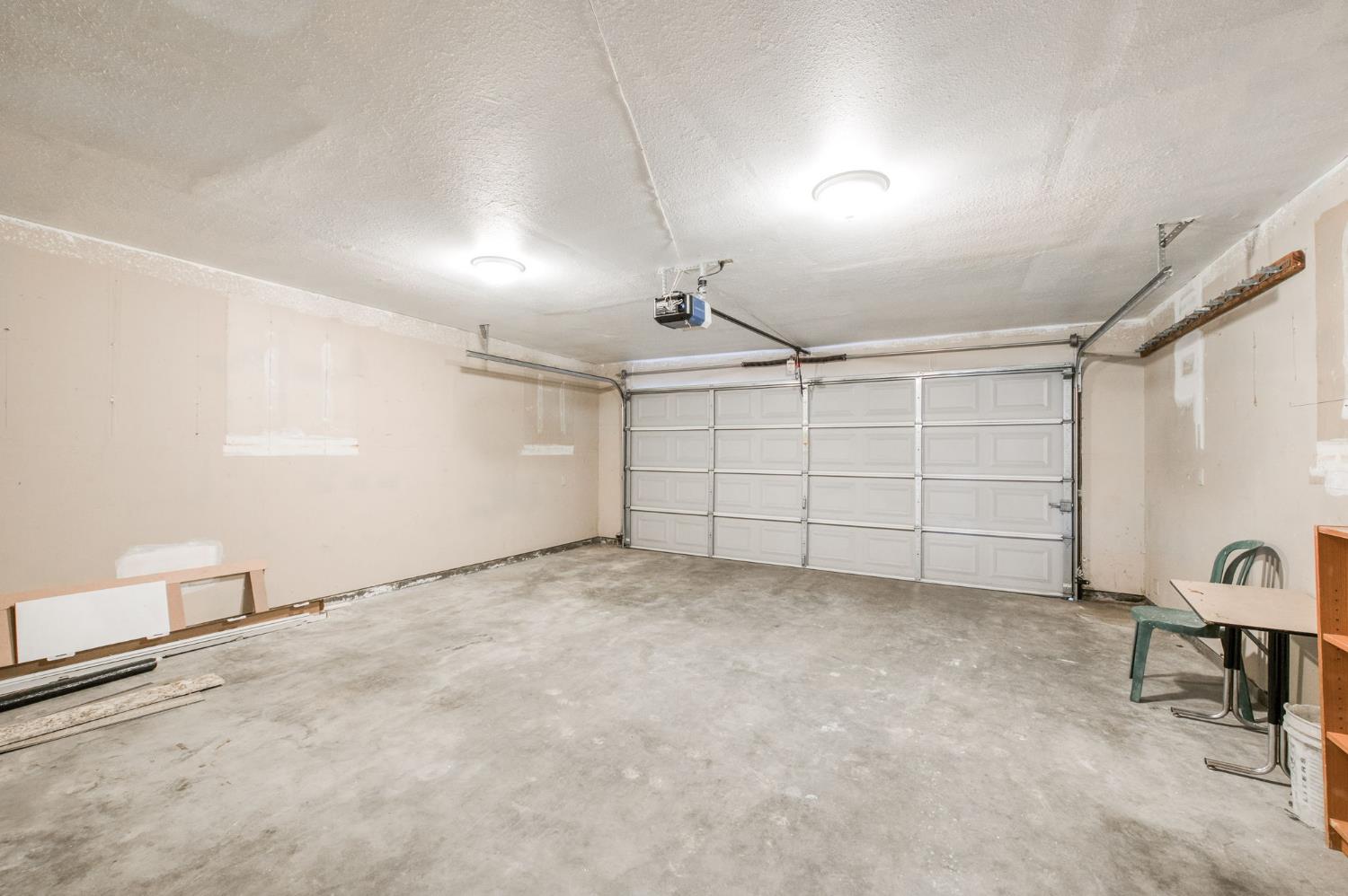 4885 E Atchison Ave, Fresno, CA 93725
