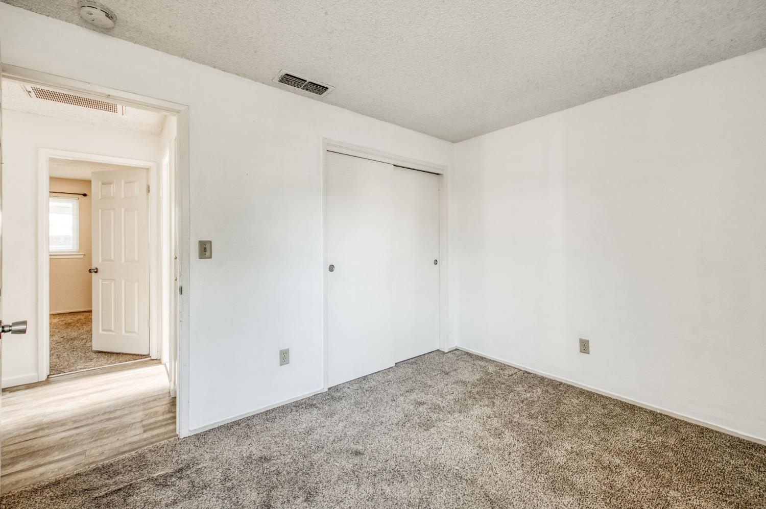 4885 E Atchison Ave, Fresno, CA 93725