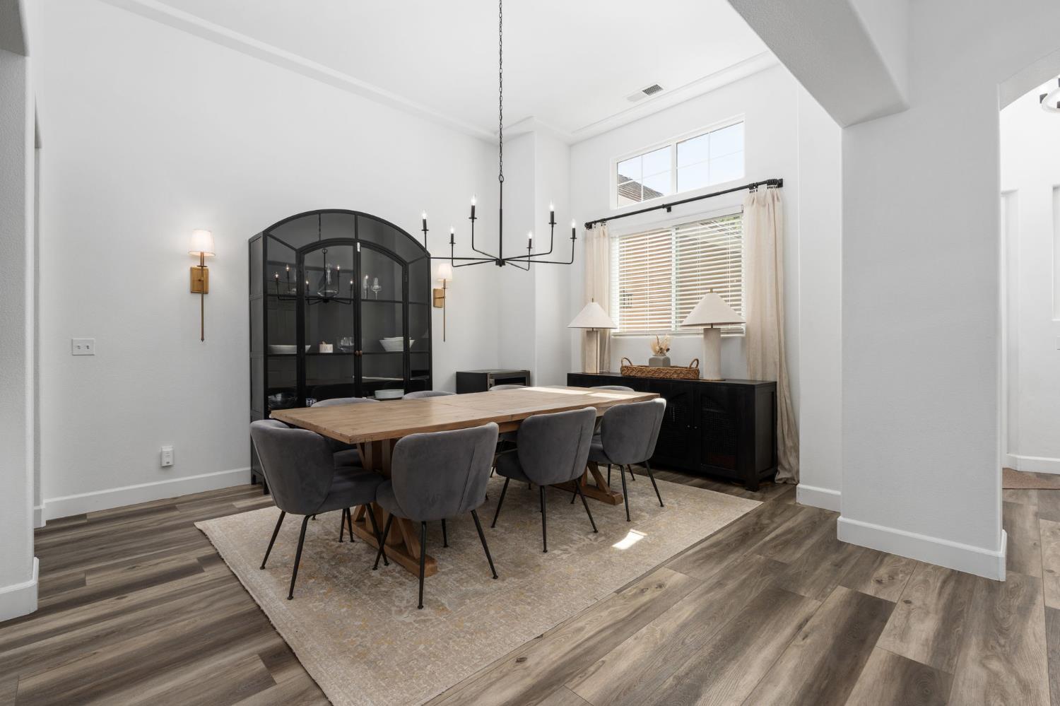 1840 N Duke Ave, Clovis, CA 93619