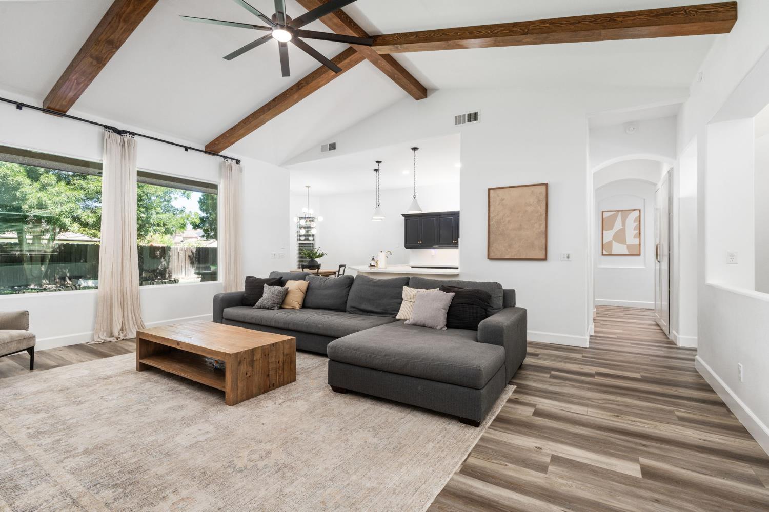 1840 N Duke Ave, Clovis, CA 93619