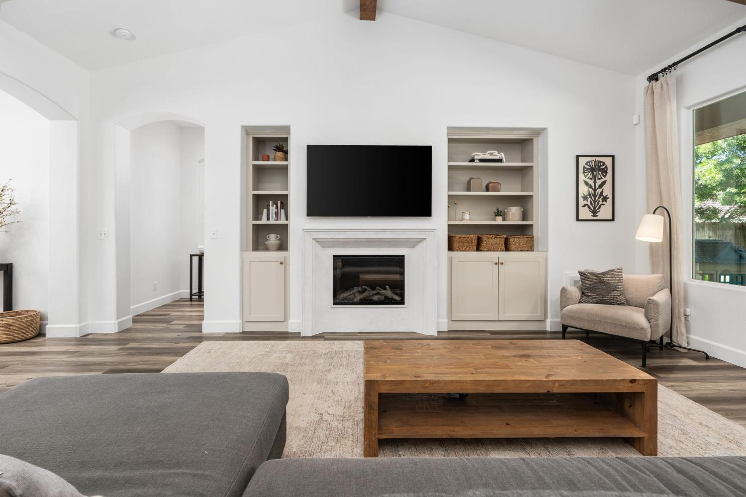 1840 N Duke Ave, Clovis, CA 93619