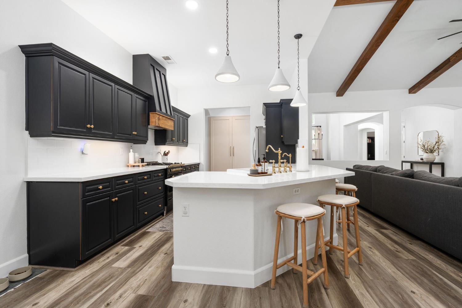 1840 N Duke Ave, Clovis, CA 93619