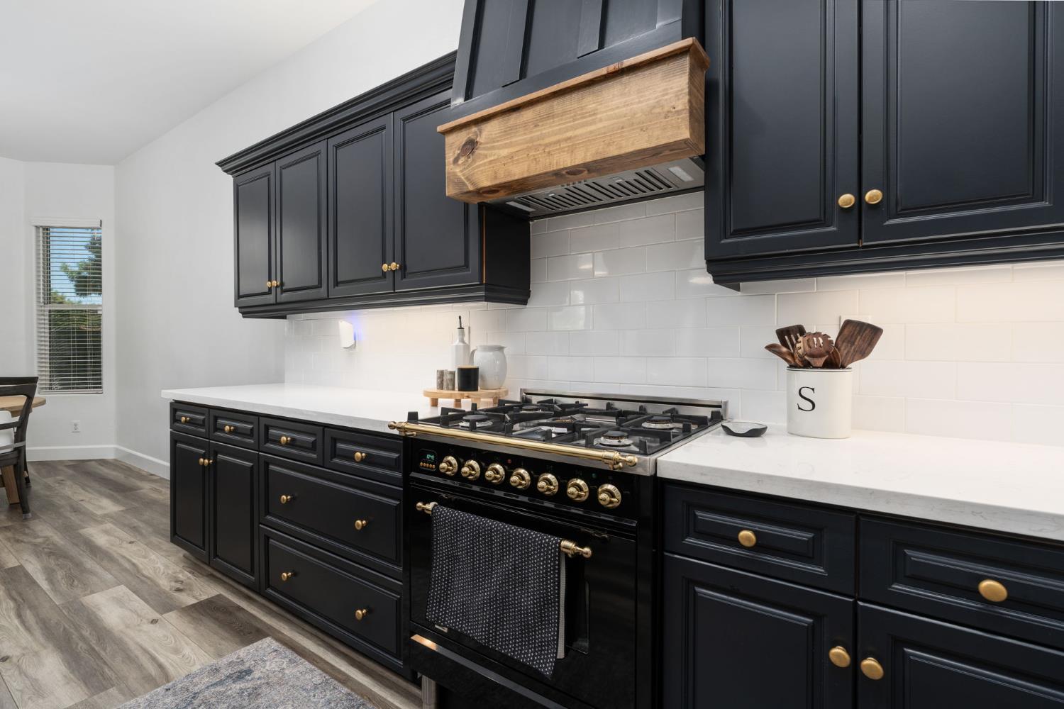1840 N Duke Ave, Clovis, CA 93619