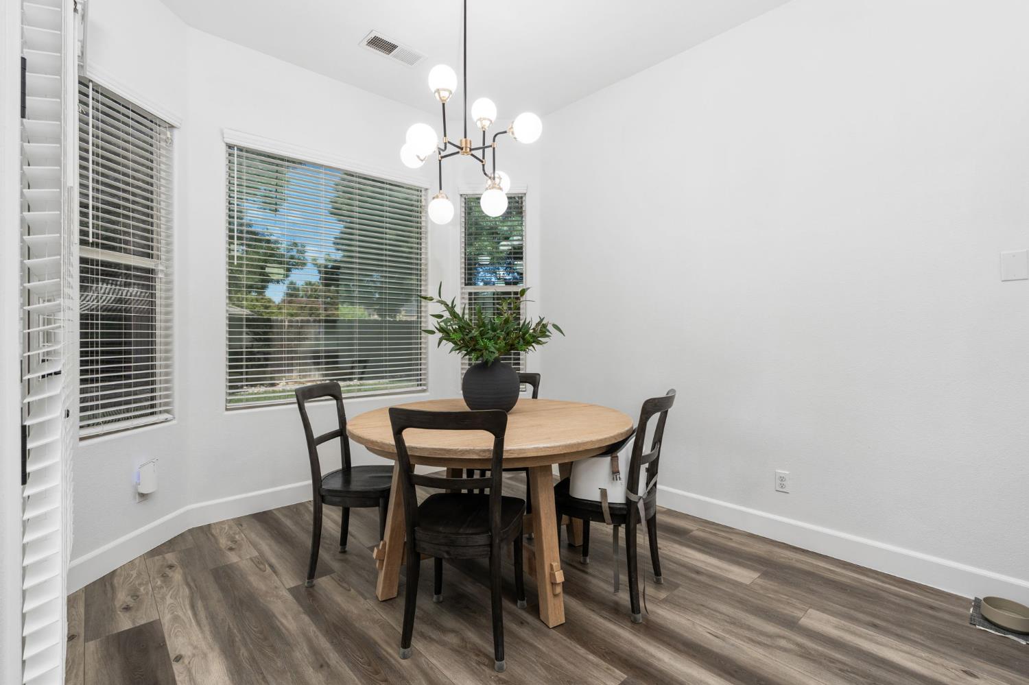 1840 N Duke Ave, Clovis, CA 93619