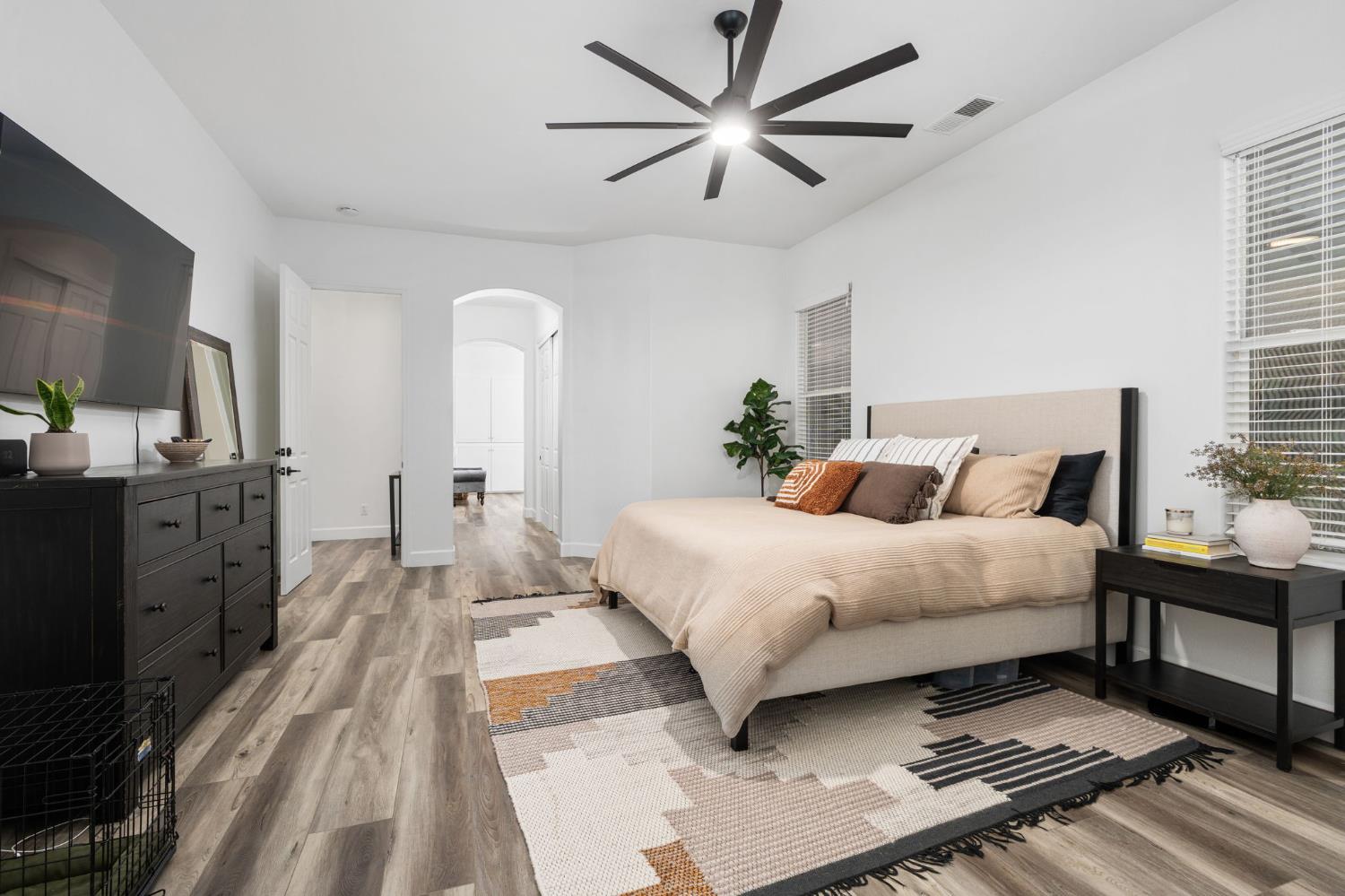 1840 N Duke Ave, Clovis, CA 93619