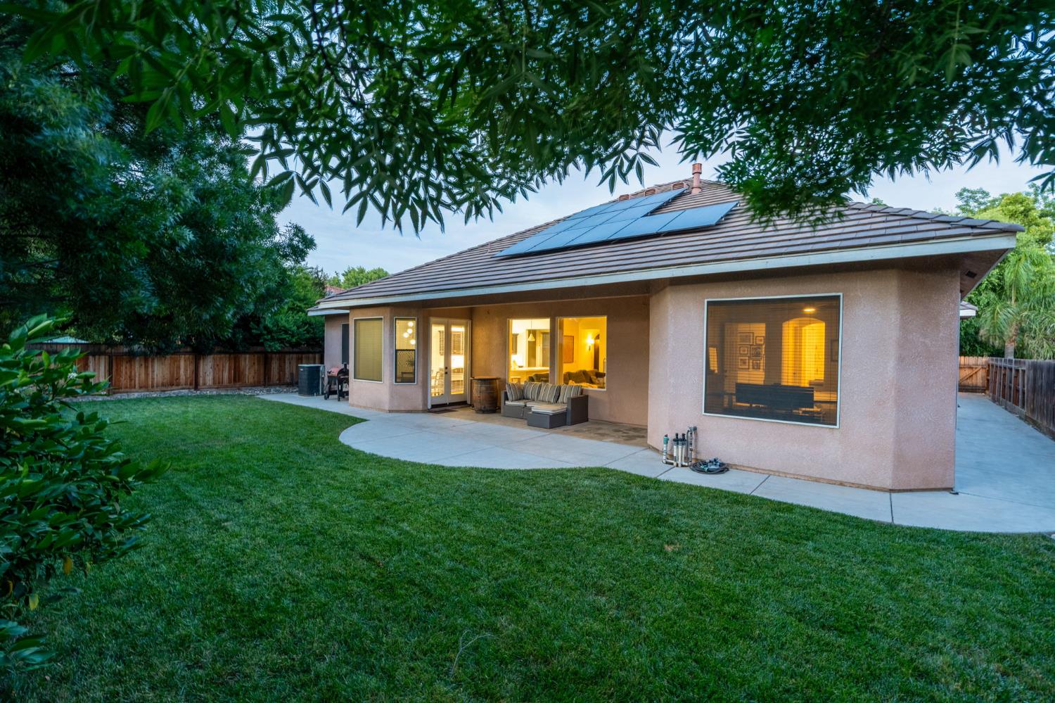 1840 N Duke Ave, Clovis, CA 93619