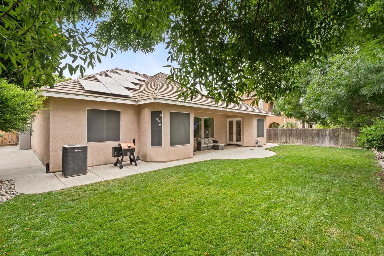 1840 N Duke Ave, Clovis, CA 93619