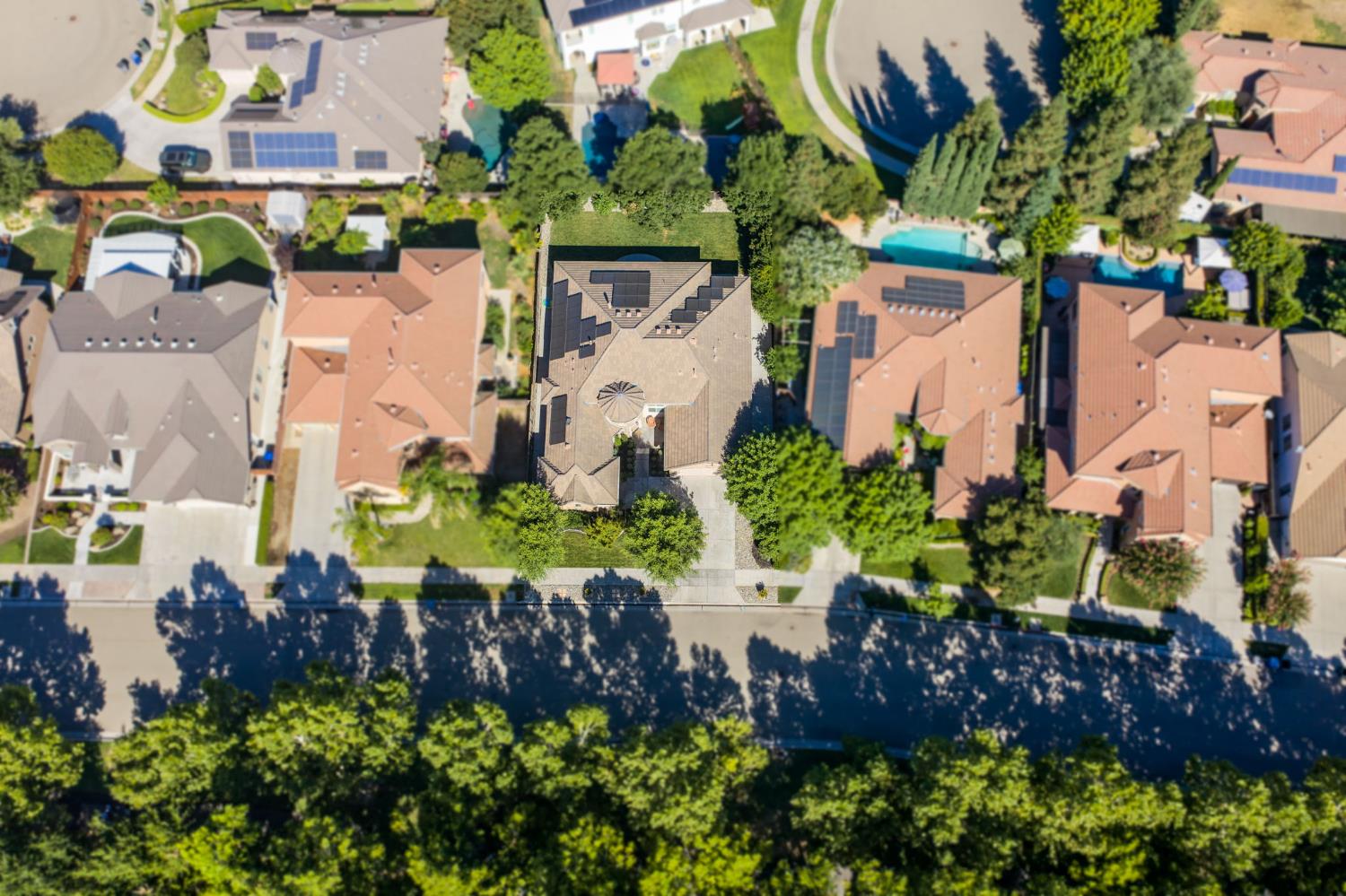 1840 N Duke Ave, Clovis, CA 93619