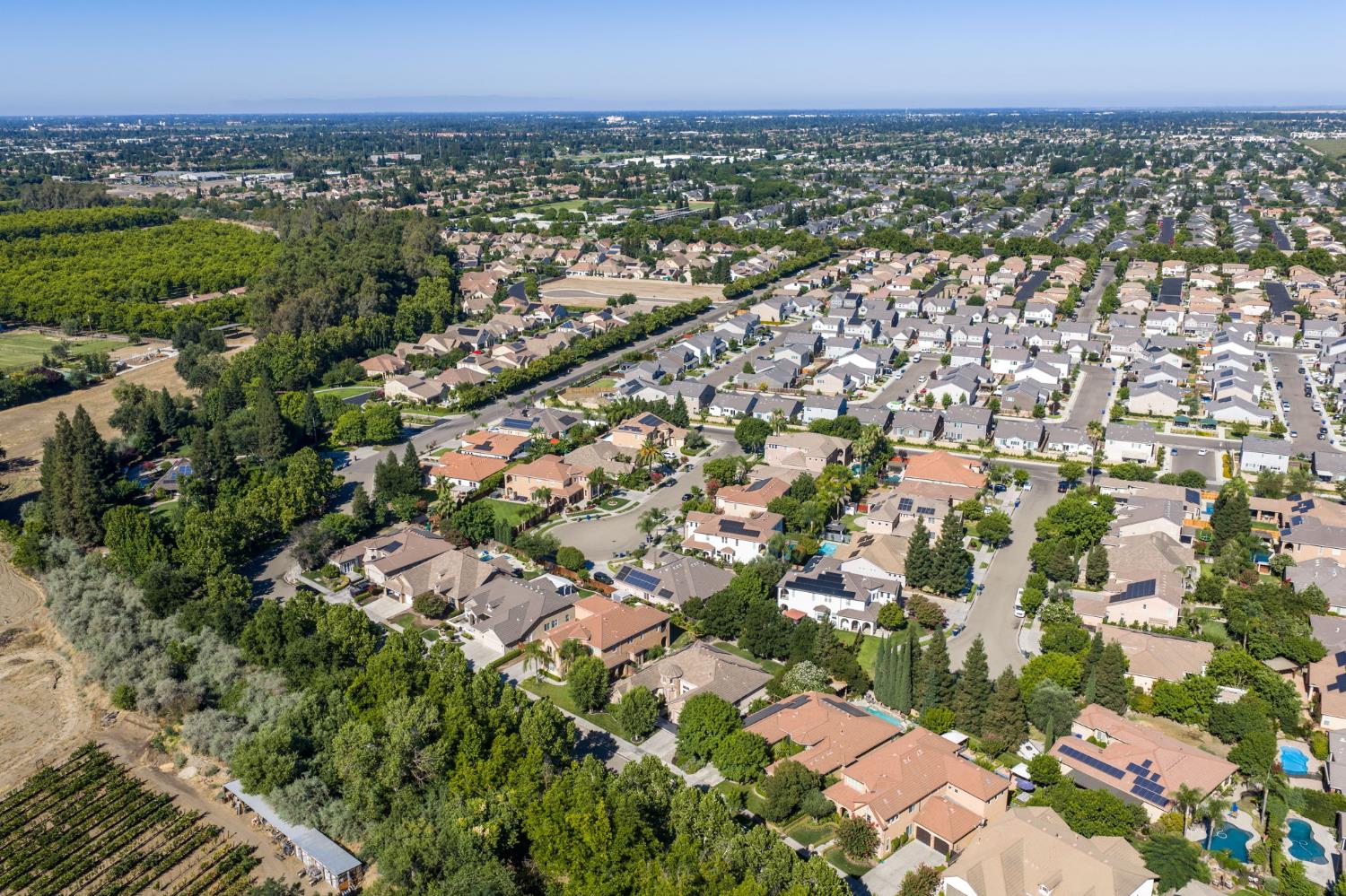1840 N Duke Ave, Clovis, CA 93619