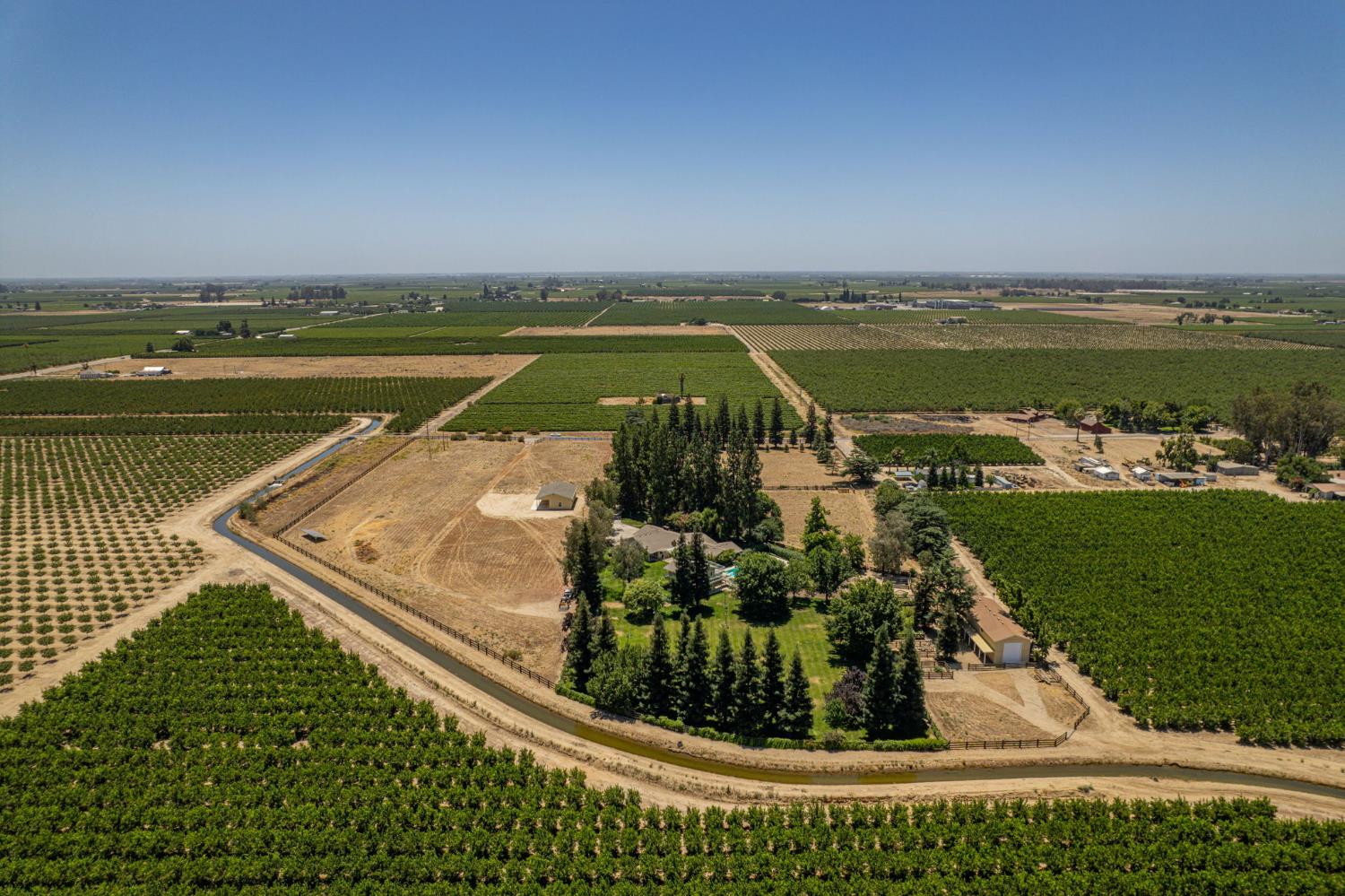 5648 E Dinuba Ave, Fowler, CA 93625
