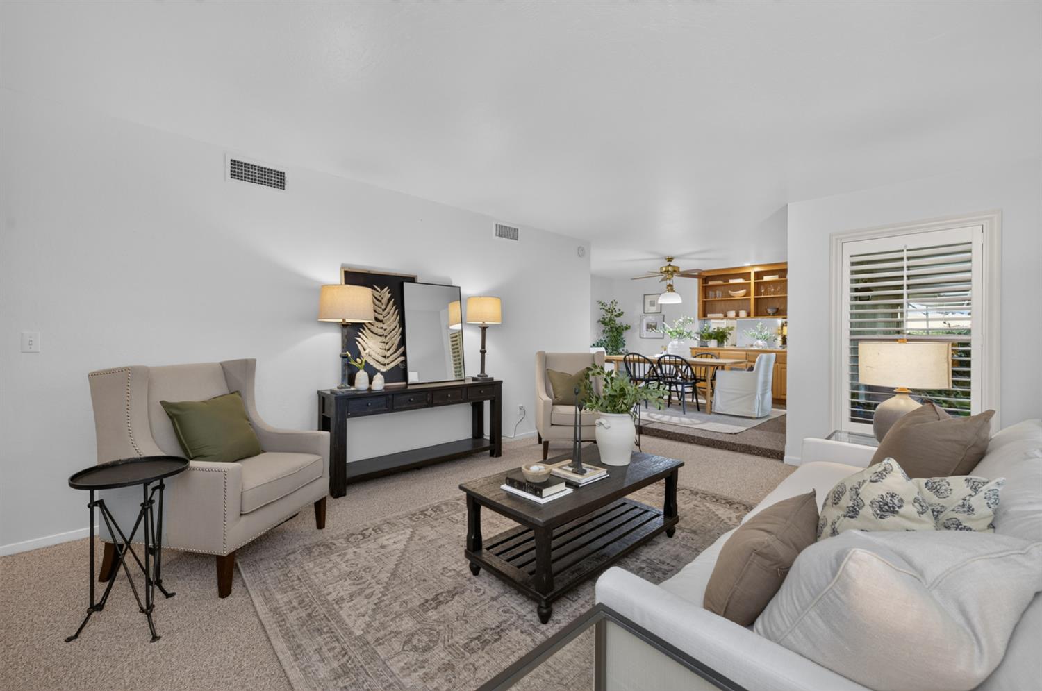 5648 E Dinuba Ave, Fowler, CA 93625
