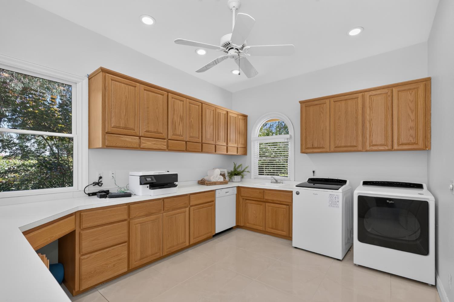 5648 E Dinuba Ave, Fowler, CA 93625