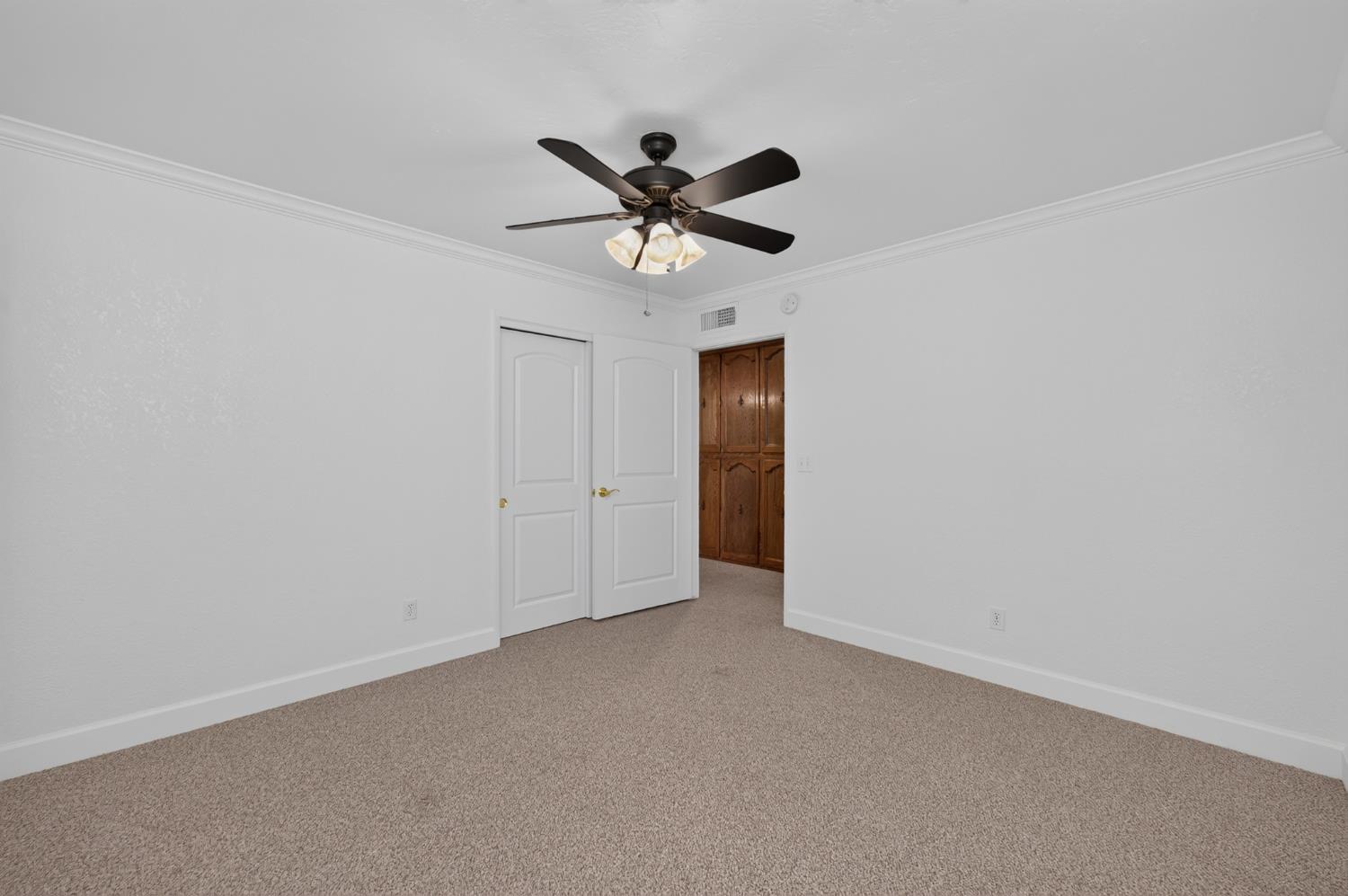 5648 E Dinuba Ave, Fowler, CA 93625