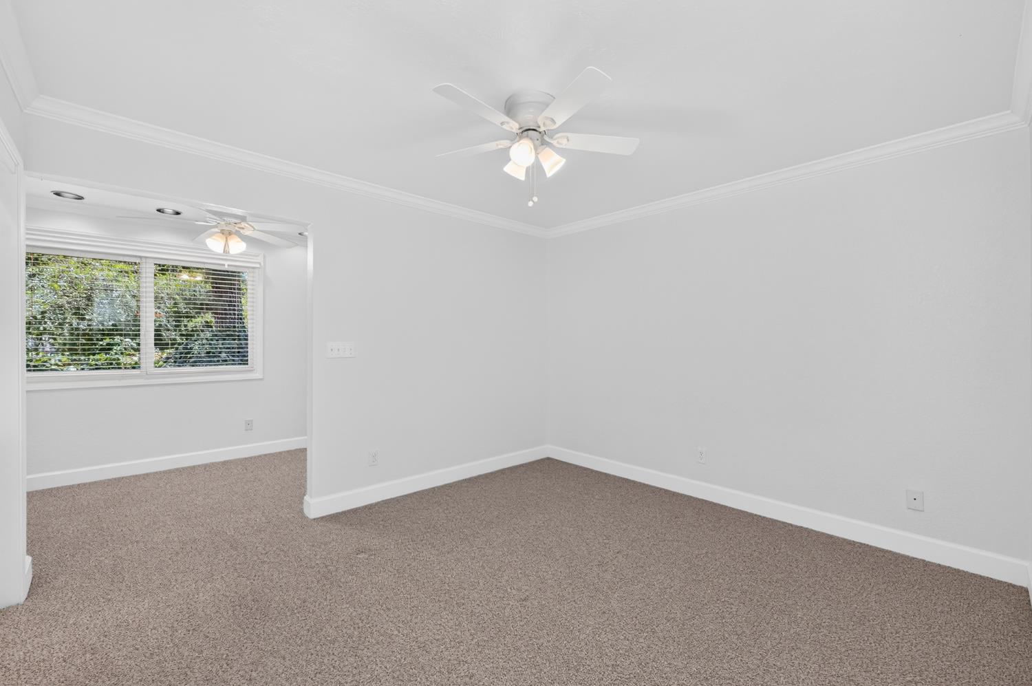 5648 E Dinuba Ave, Fowler, CA 93625