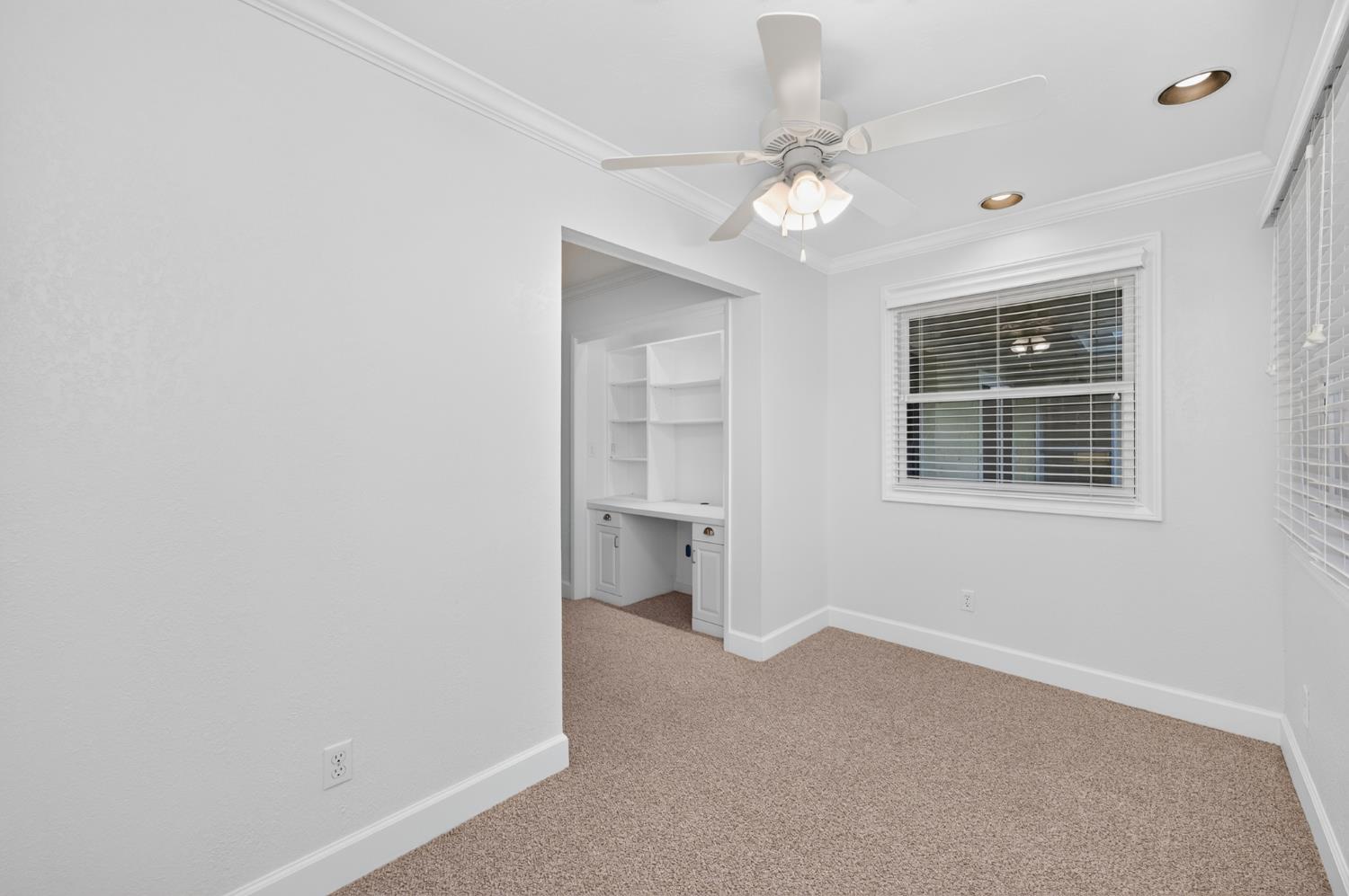 5648 E Dinuba Ave, Fowler, CA 93625