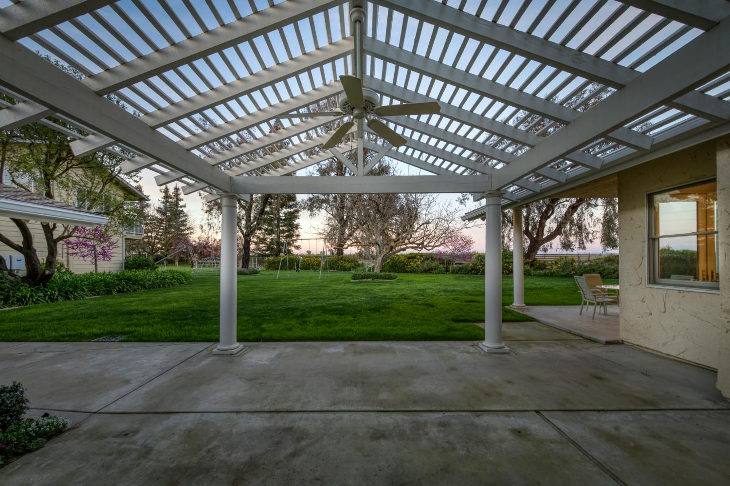 5648 E Dinuba Ave, Fowler, CA 93625