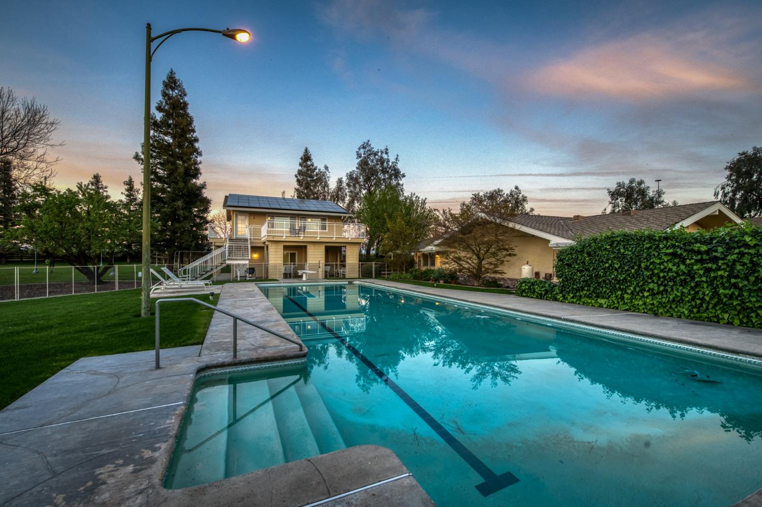 5648 E Dinuba Ave, Fowler, CA 93625