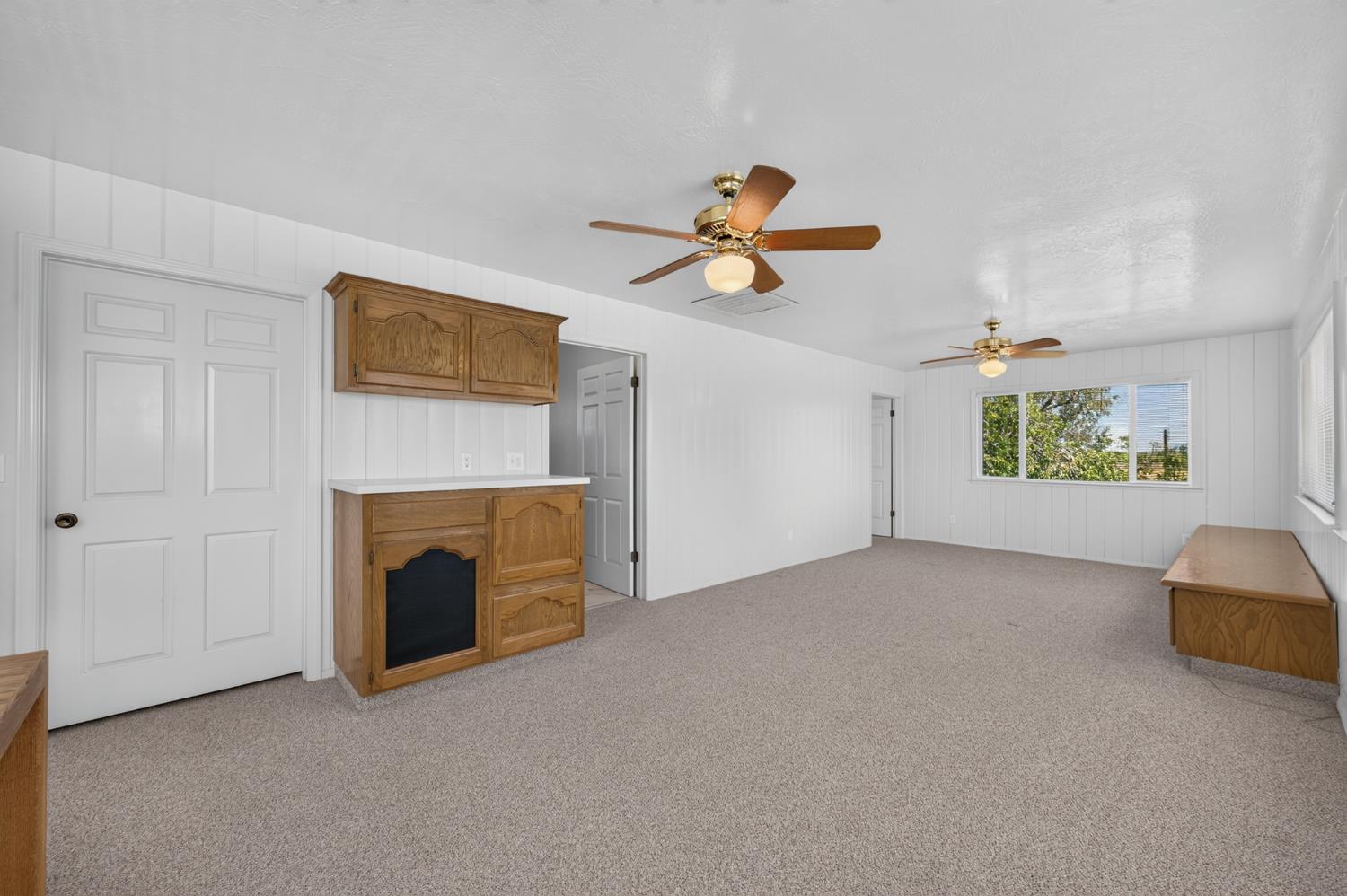 5648 E Dinuba Ave, Fowler, CA 93625