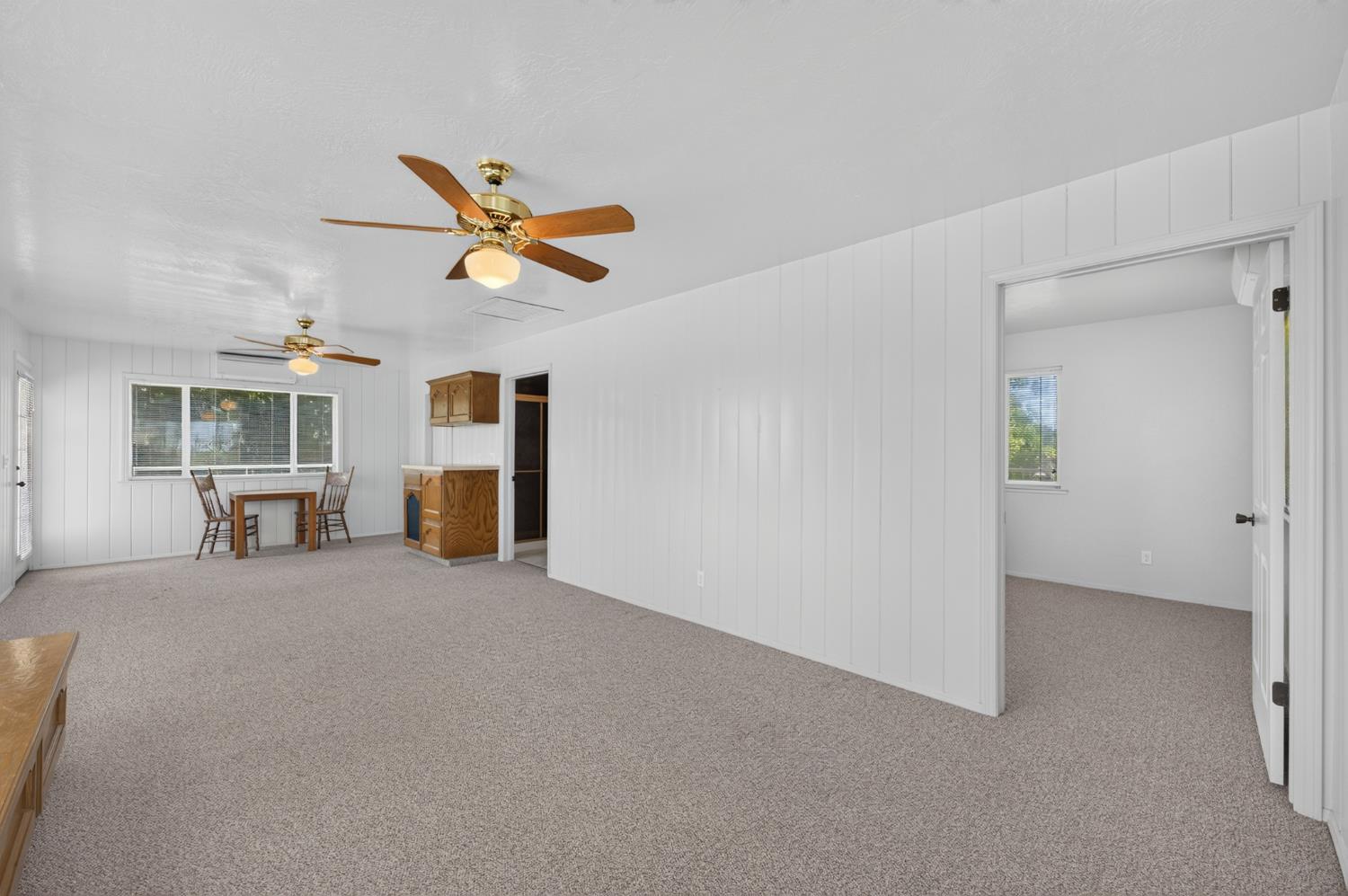 5648 E Dinuba Ave, Fowler, CA 93625