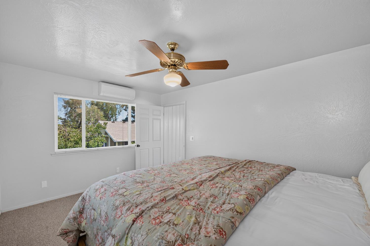 5648 E Dinuba Ave, Fowler, CA 93625