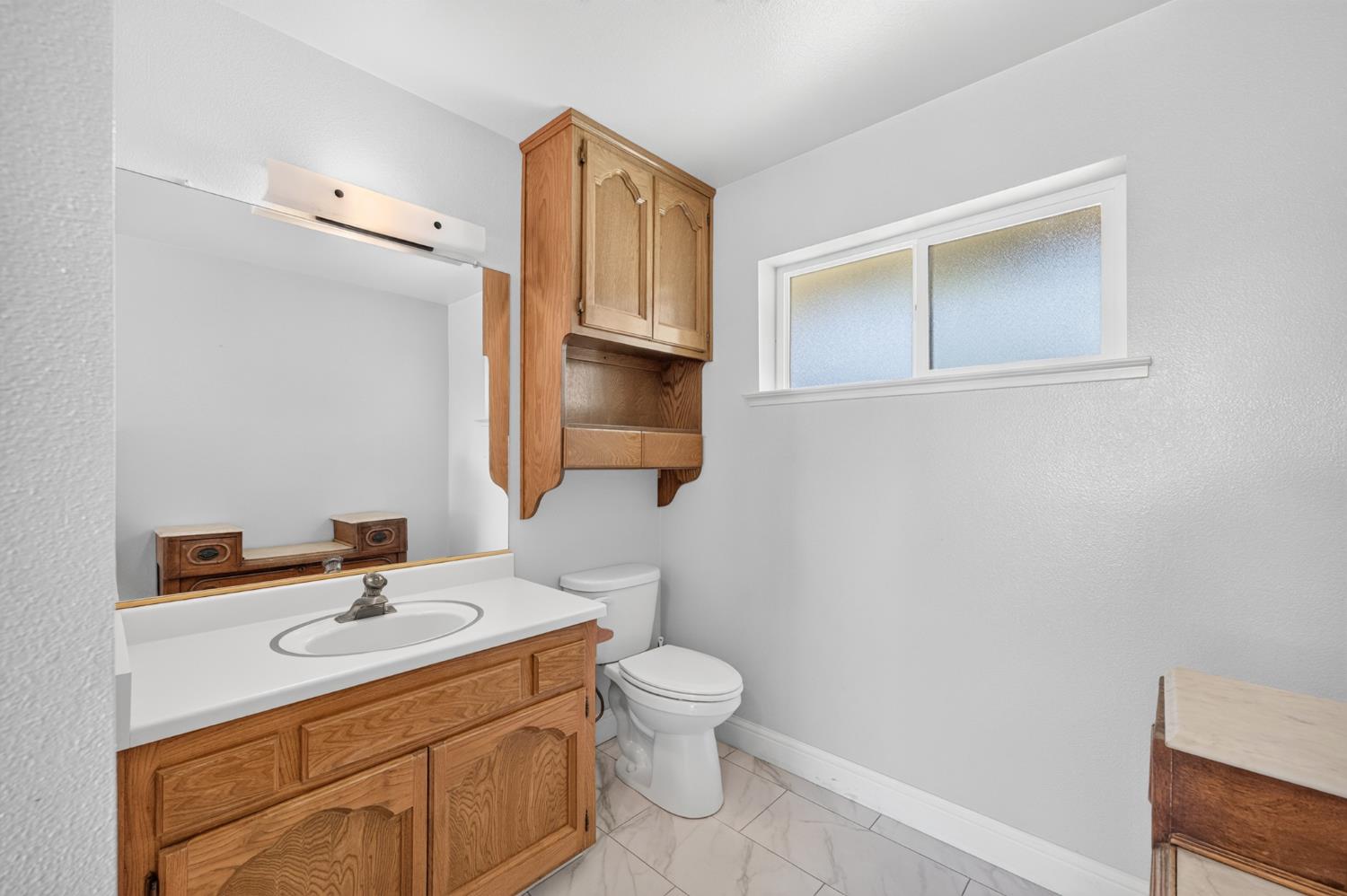 5648 E Dinuba Ave, Fowler, CA 93625