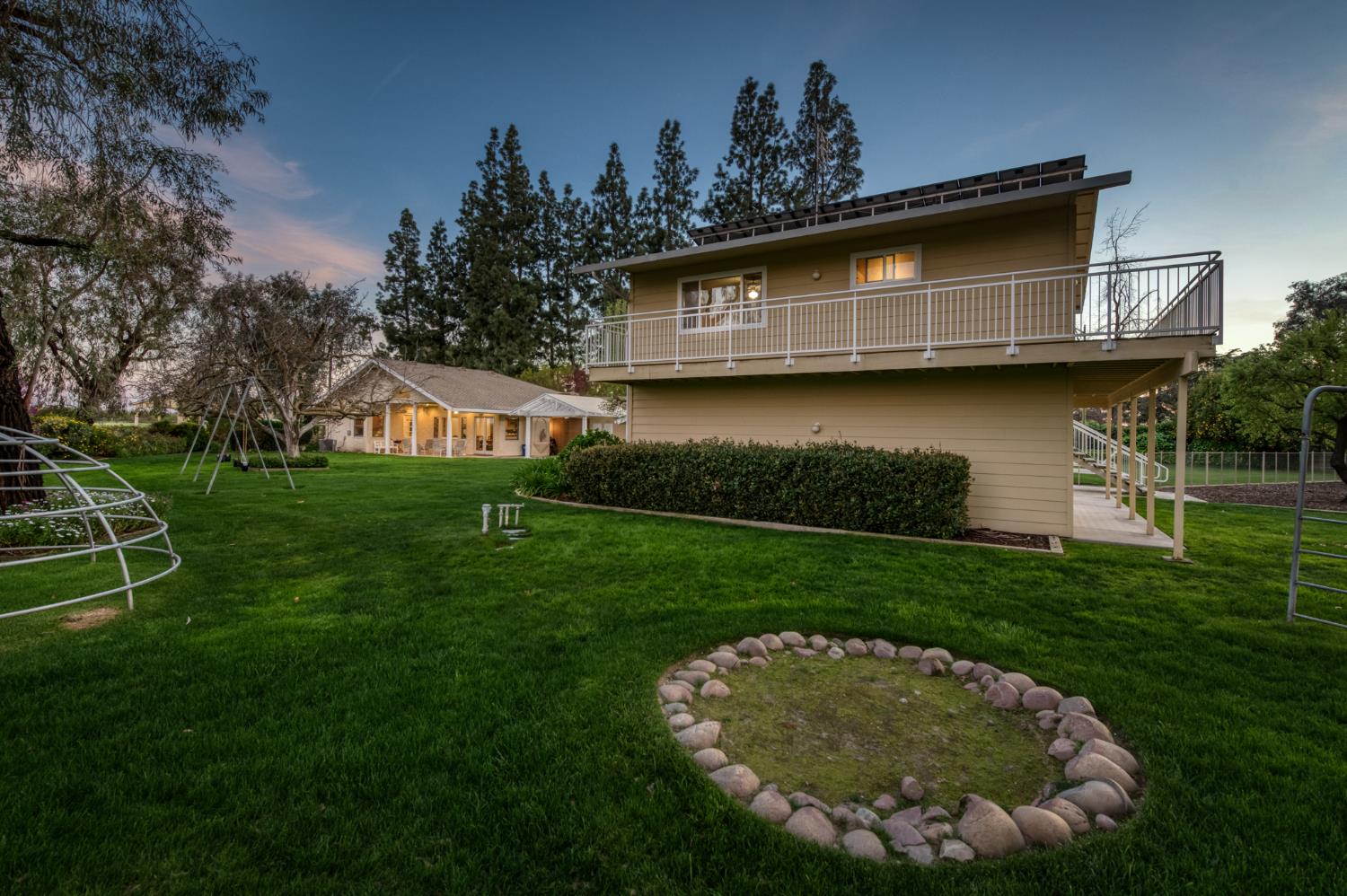 5648 E Dinuba Ave, Fowler, CA 93625