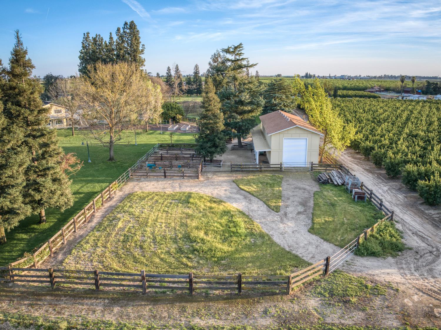 5648 E Dinuba Ave, Fowler, CA 93625