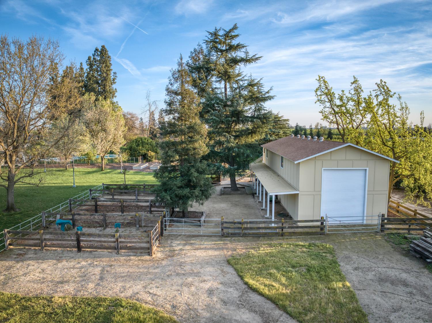 5648 E Dinuba Ave, Fowler, CA 93625