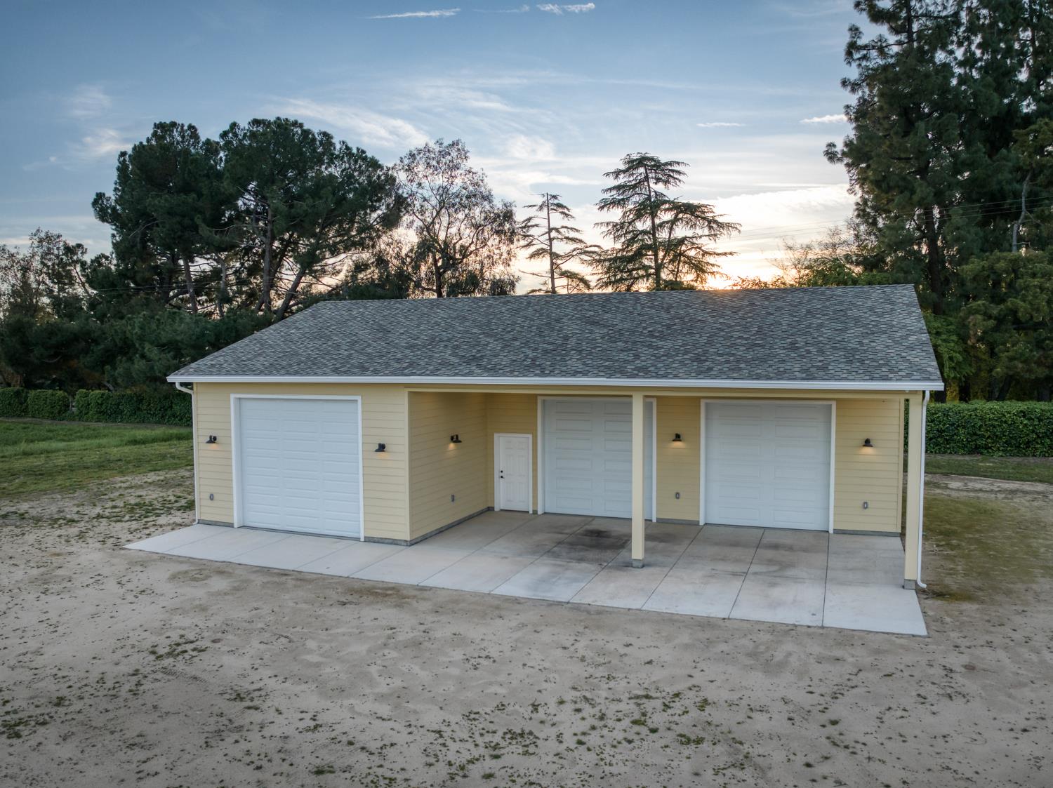5648 E Dinuba Ave, Fowler, CA 93625