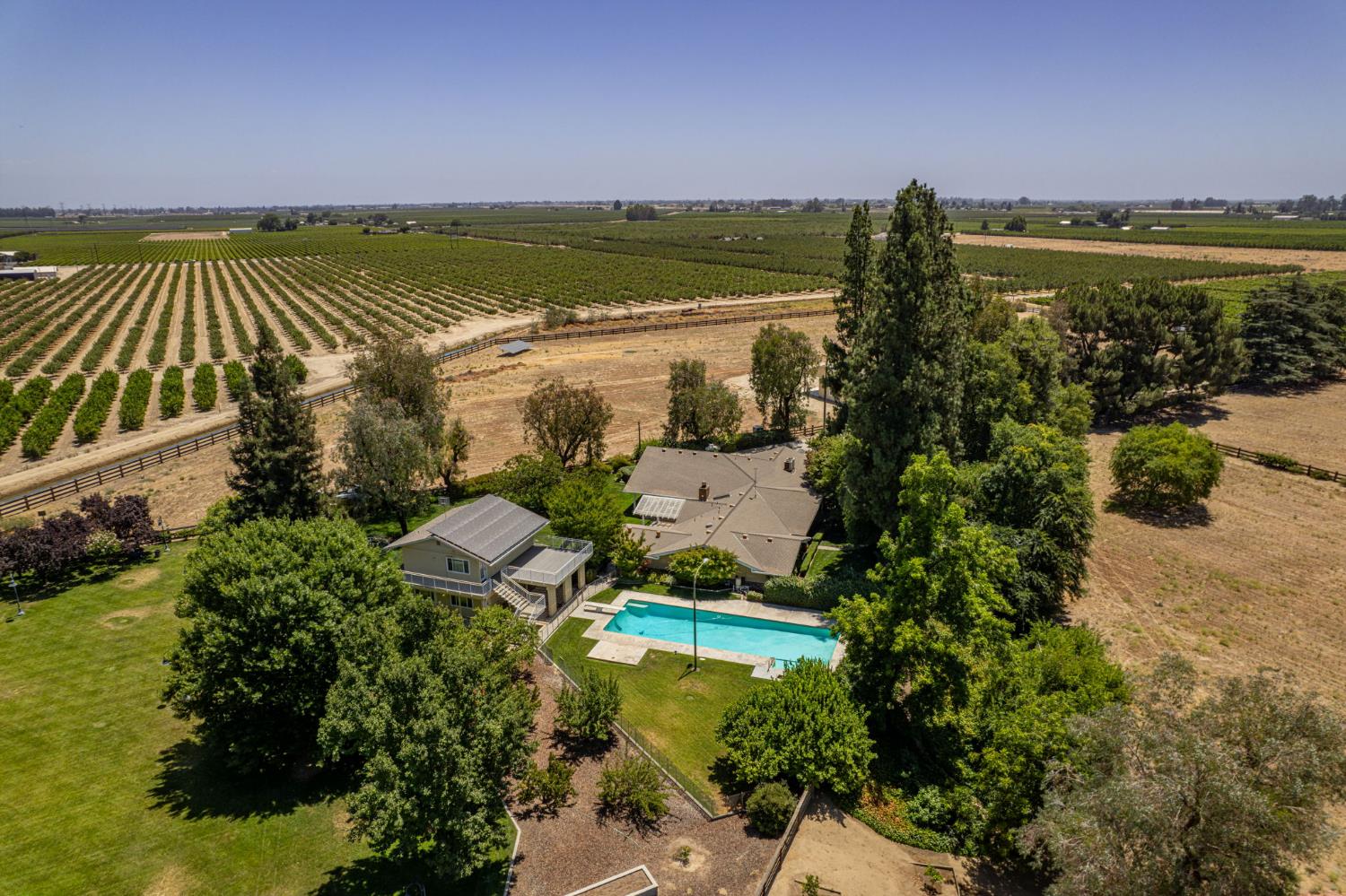 5648 E Dinuba Ave, Fowler, CA 93625