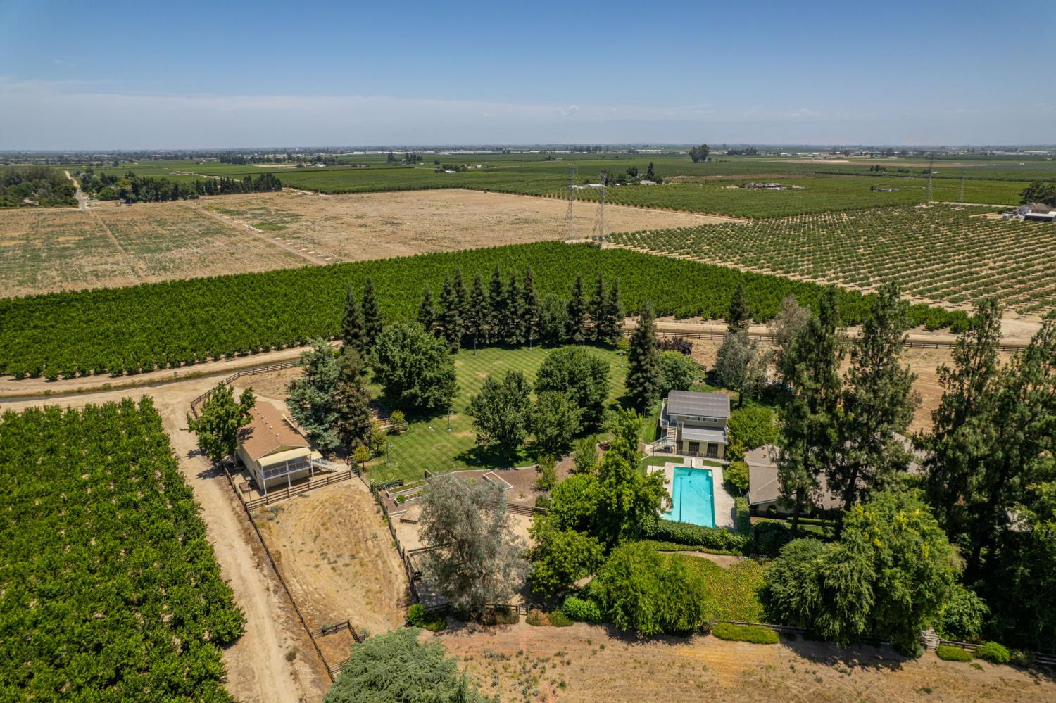 5648 E Dinuba Ave, Fowler, CA 93625