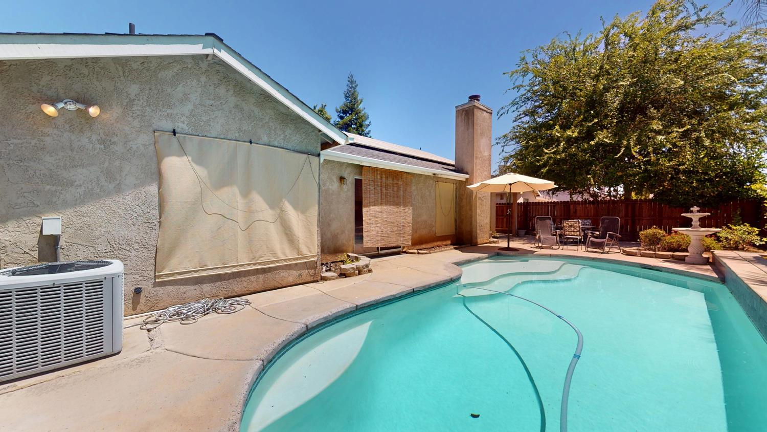 5829 W El Paso, Fresno, CA 93722