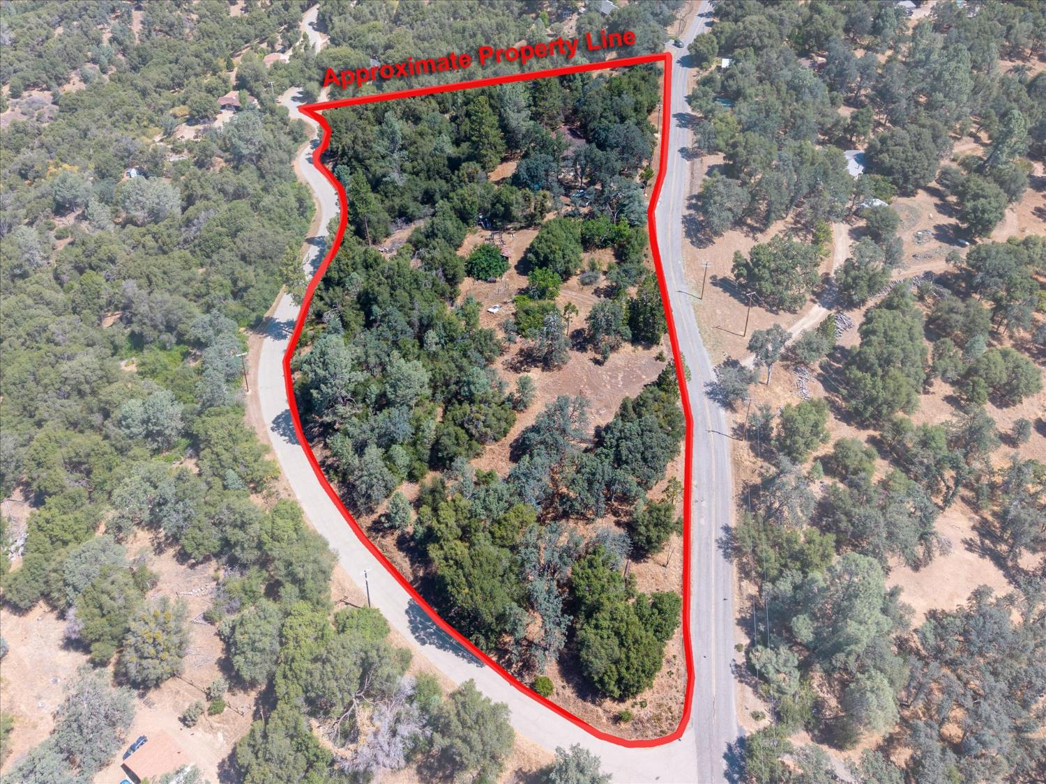 40528 Jean Rd W, Oakhurst, CA 93644