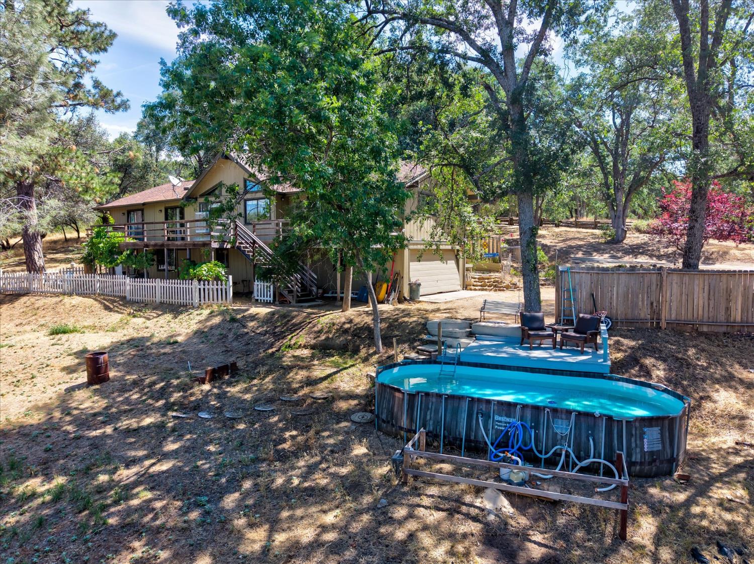 40528 Jean Rd W, Oakhurst, CA 93644