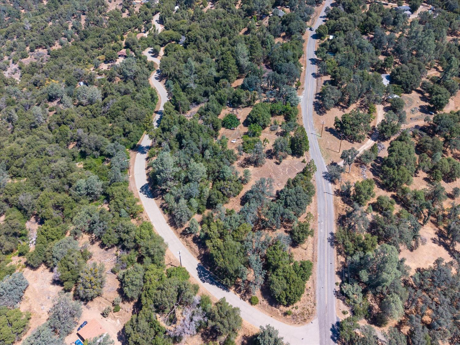 40528 Jean Rd W, Oakhurst, CA 93644