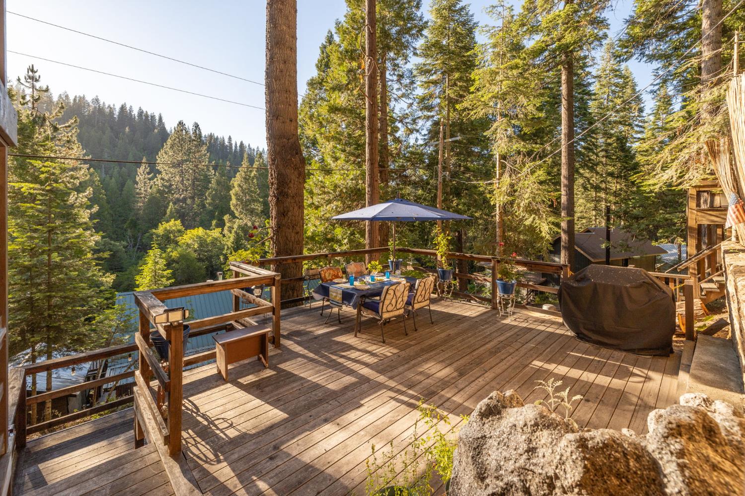 49988 Locust Rd, Oakhurst, CA 93644