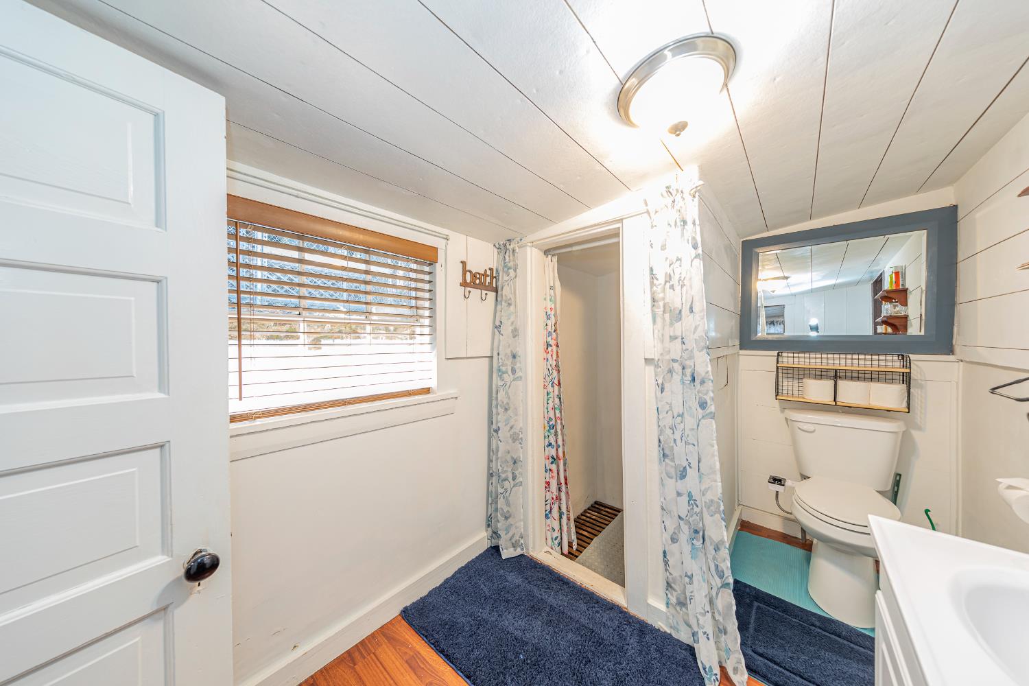 49988 Locust Rd, Oakhurst, CA 93644