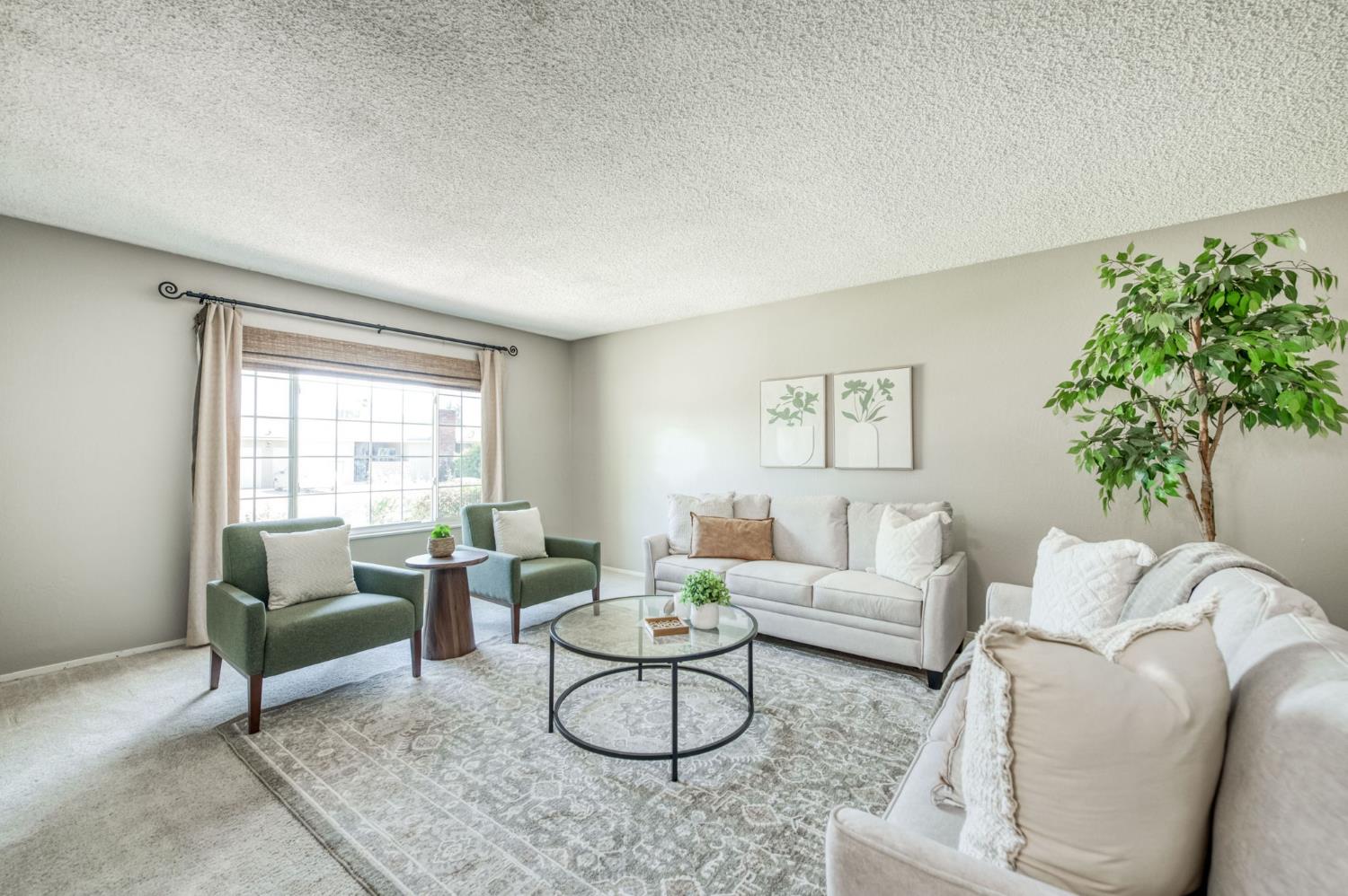 1108 E Sierra Ave, Fresno, CA 93710