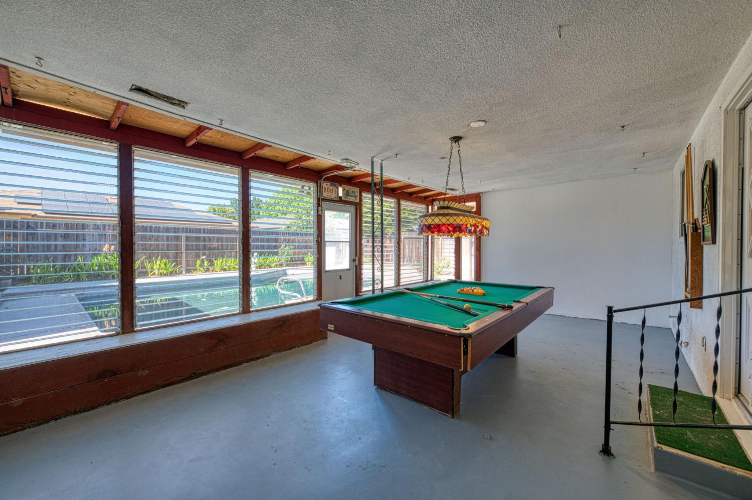 1108 E Sierra Ave, Fresno, CA 93710