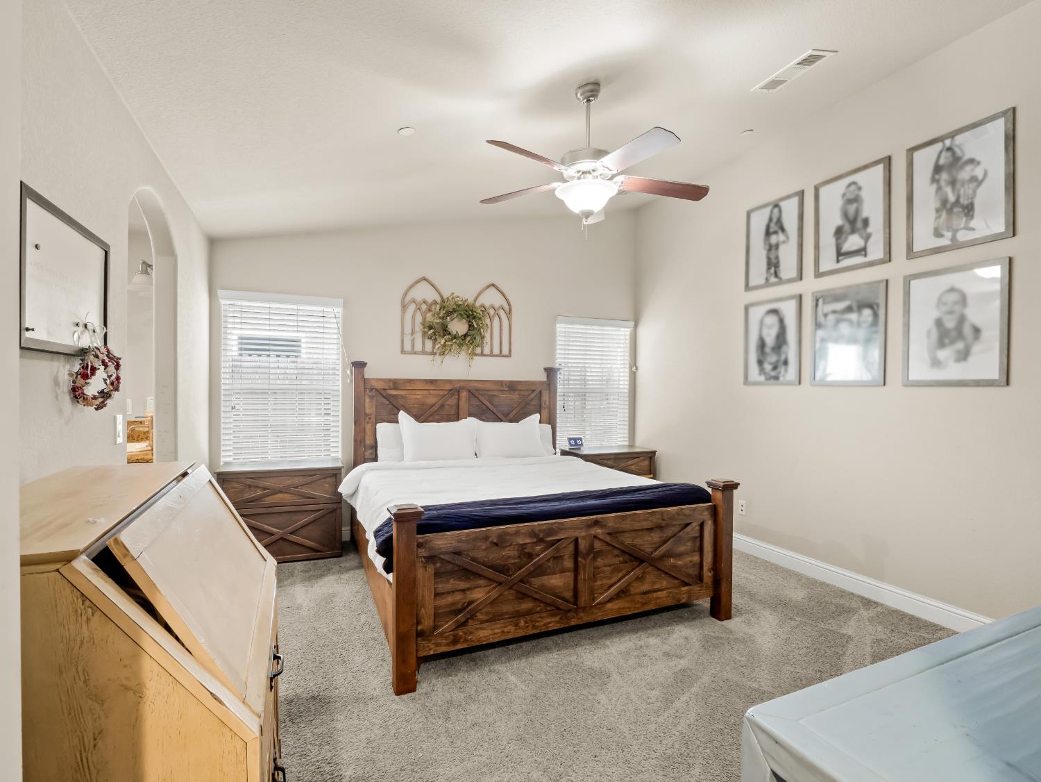 391 Rosewood Ave, Sanger, CA 93657