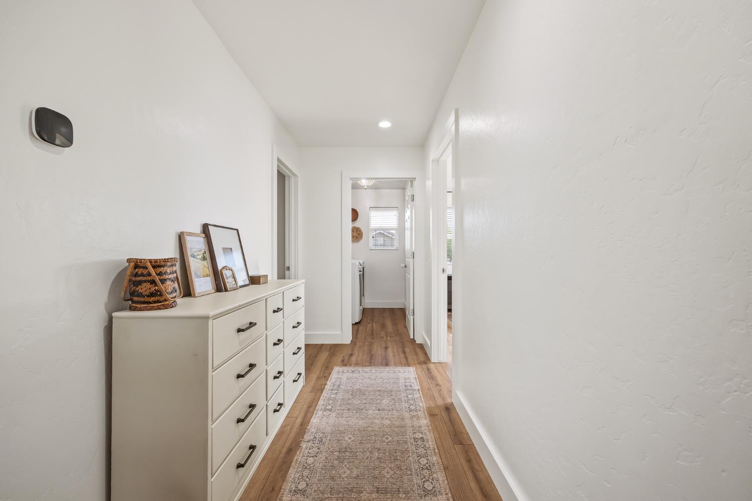 2476 N Riesling Ave, Hanford, CA 93230