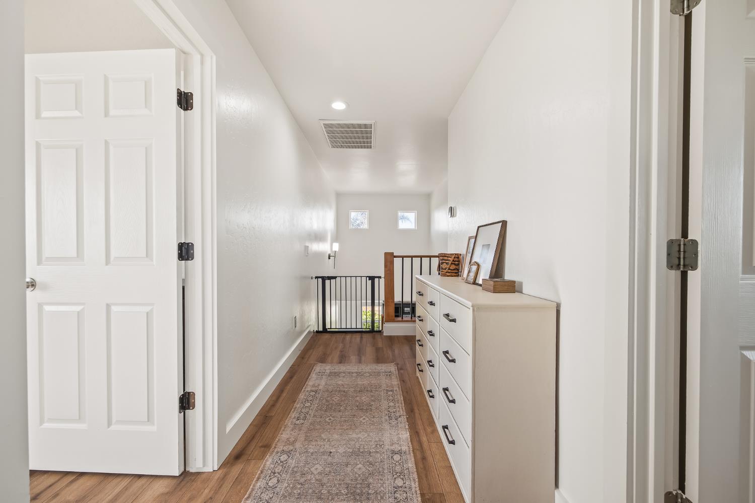 2476 N Riesling Ave, Hanford, CA 93230
