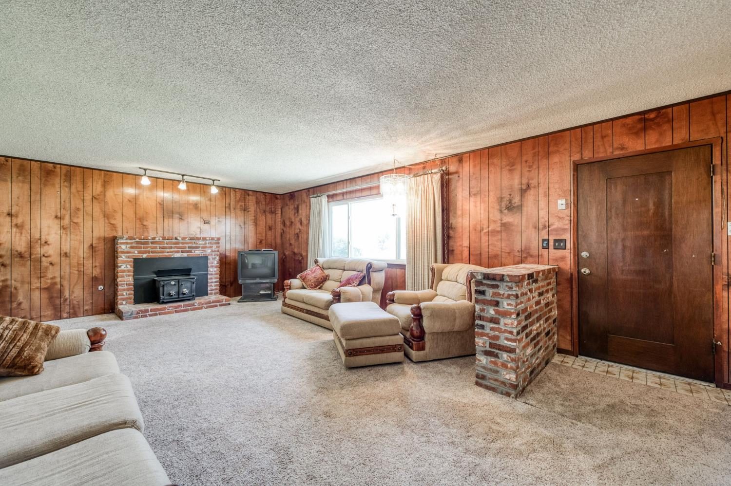 7895 W Mckinley Ave, Fresno, CA 93723