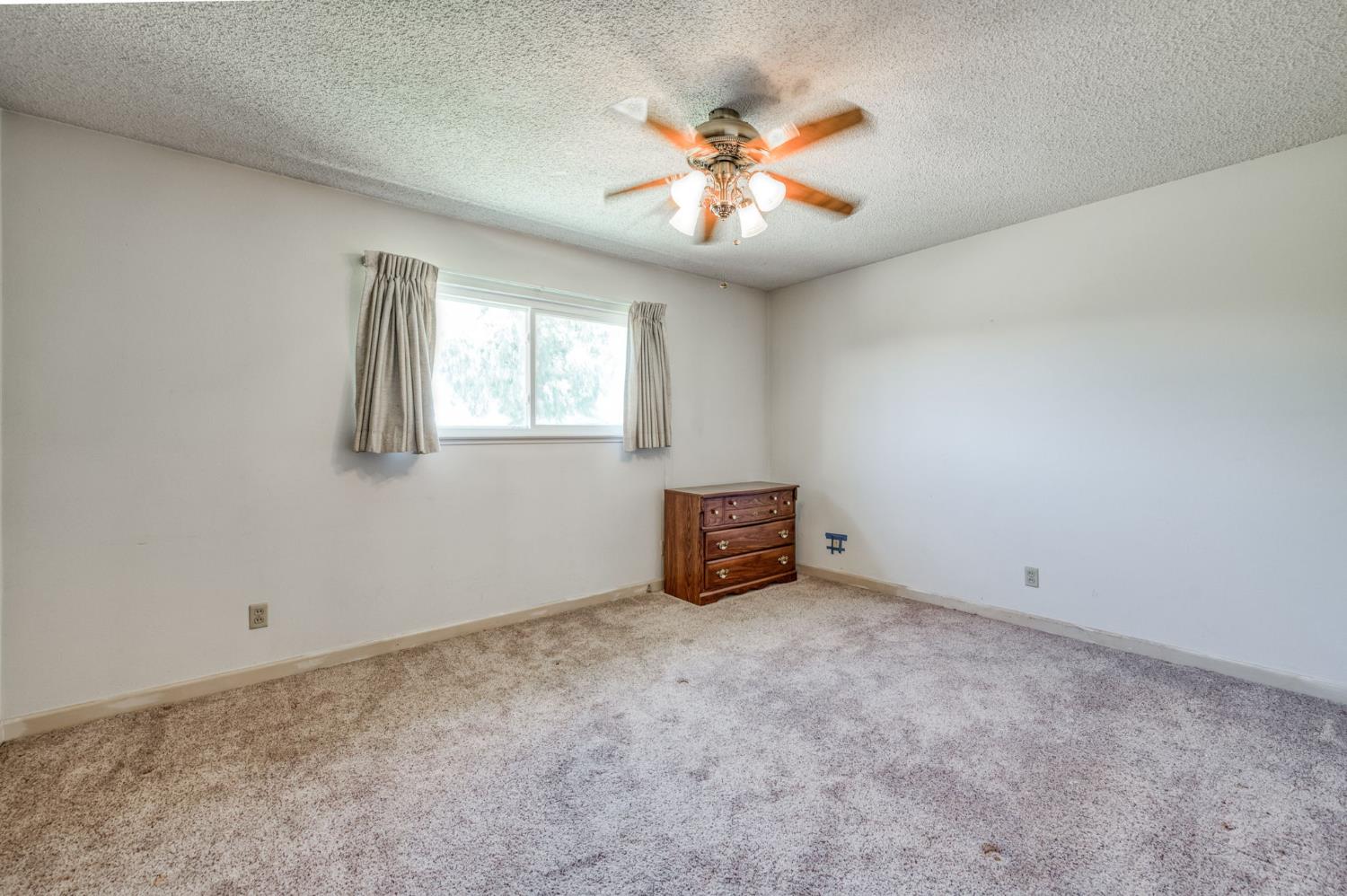 7895 W Mckinley Ave, Fresno, CA 93723