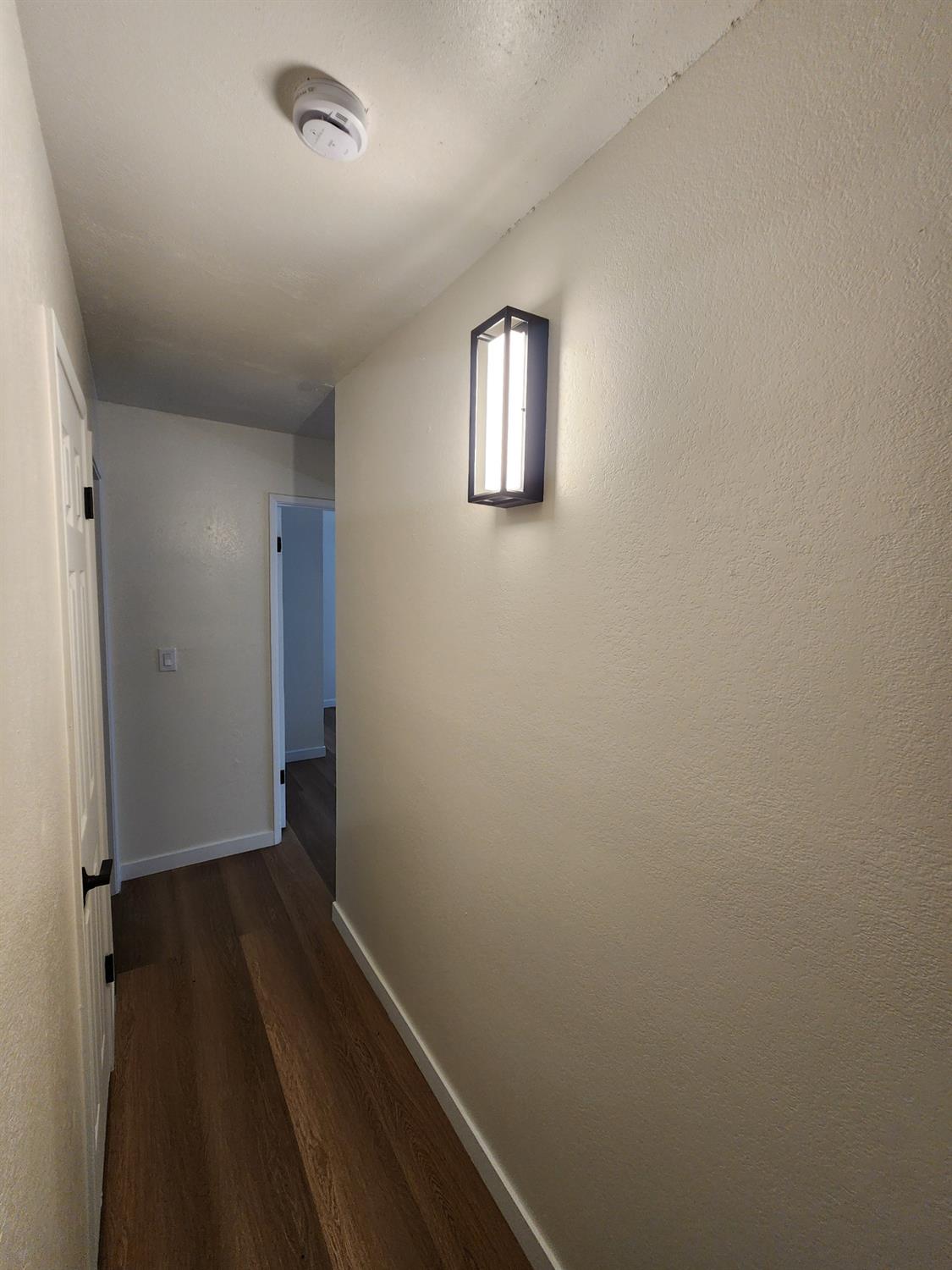 215 N Sylmar Ave, Fresno, CA 93727