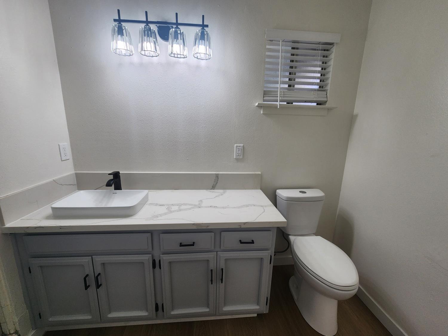 215 N Sylmar Ave, Fresno, CA 93727