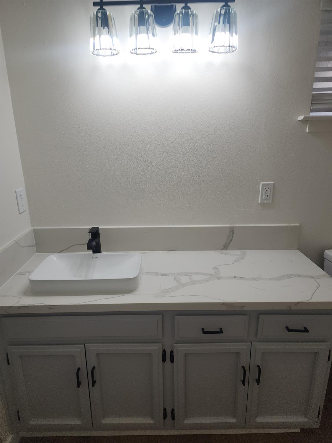 215 N Sylmar Ave, Fresno, CA 93727