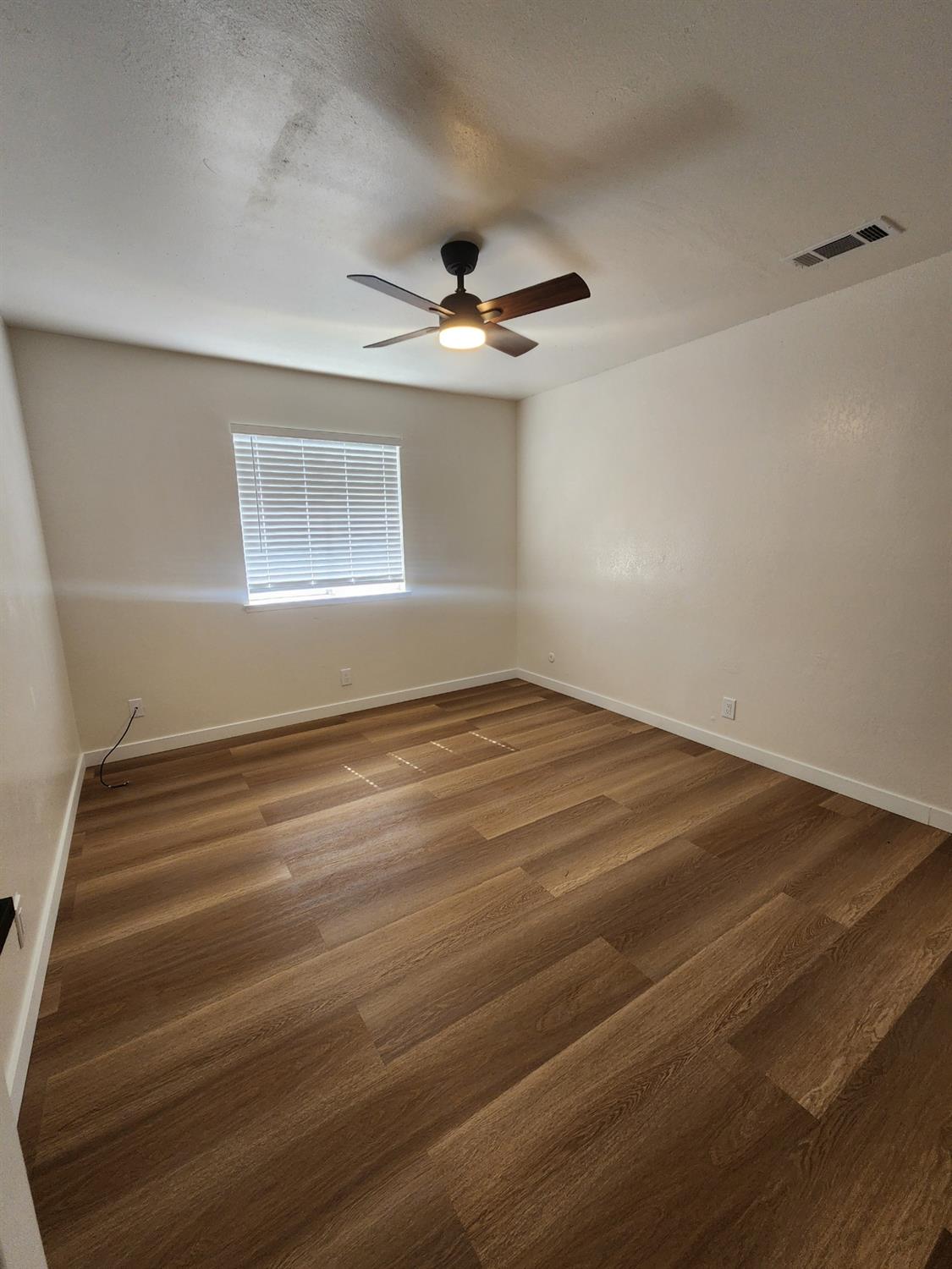 215 N Sylmar Ave, Fresno, CA 93727
