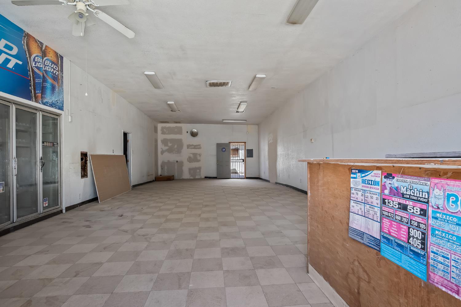 10791 E Pismo Ave, Del Rey, CA 93616