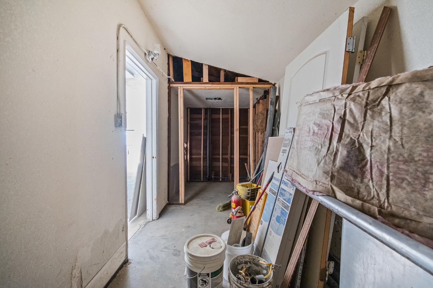 10791 E Pismo Ave, Del Rey, CA 93616
